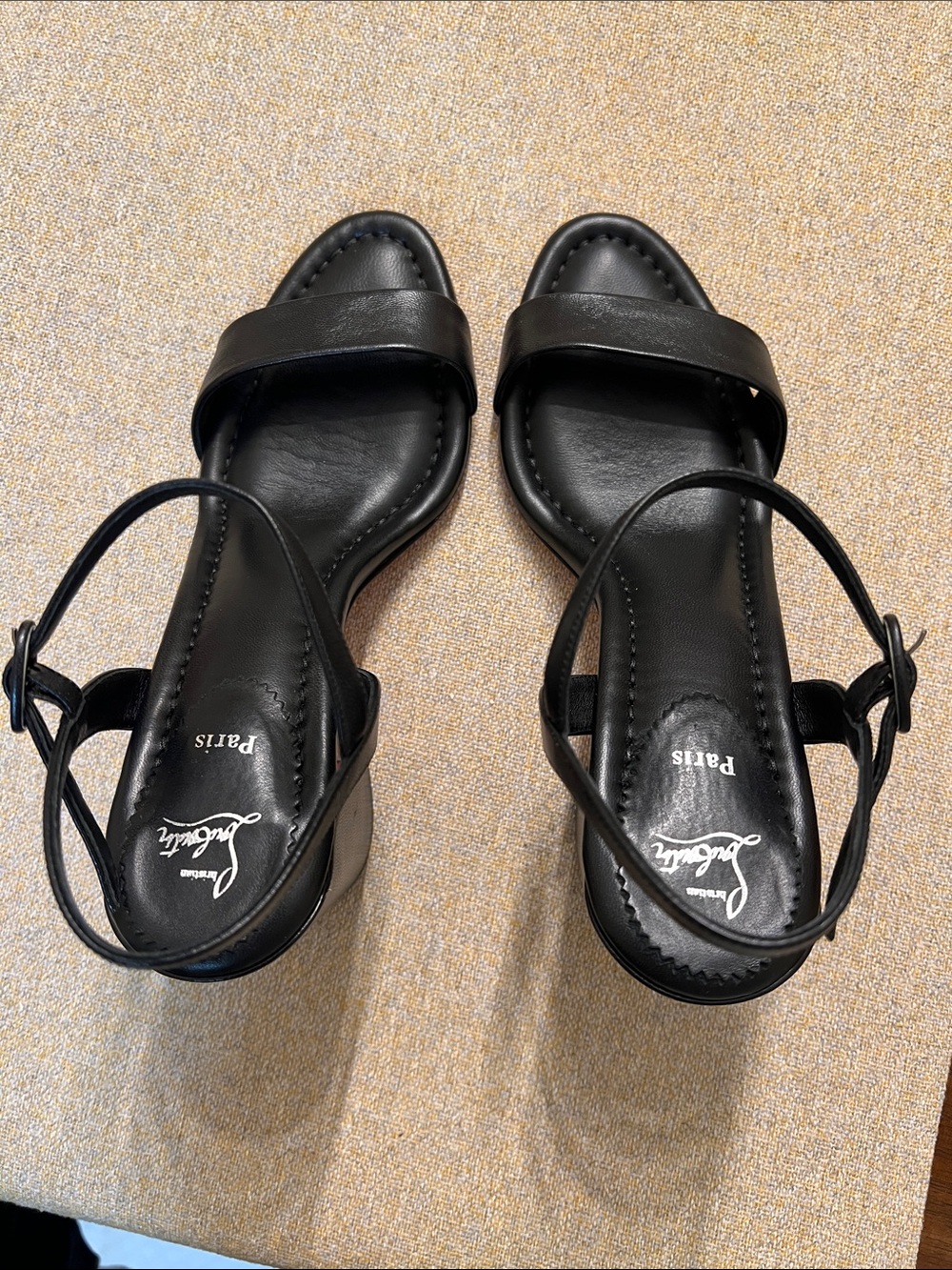 ❤️ Christian Louboutin Miss Jane Sandal Black Leather Ankle-Strap Sandals - Picture 7 of 10